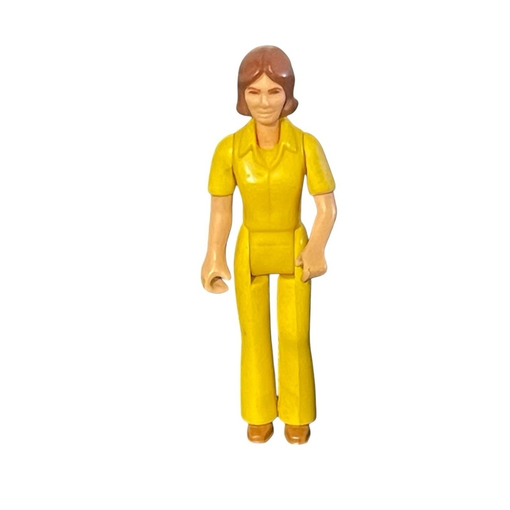 Vintage Fisher Price 1975 Adventure People Safari #304 Yellow Mom Figure